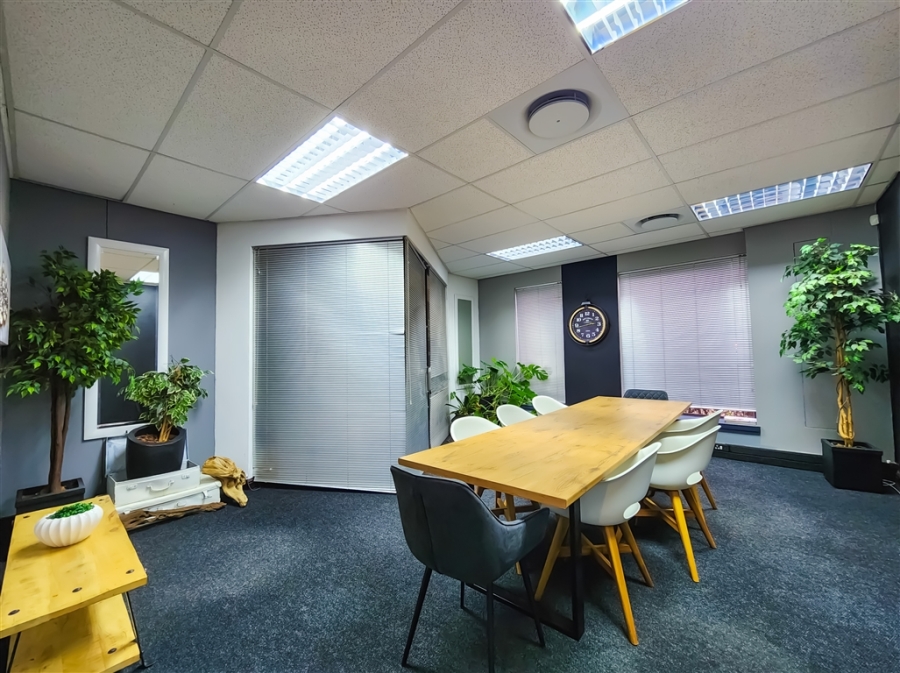 To Let Commercial Property for Rent in Allens Nek Gauteng