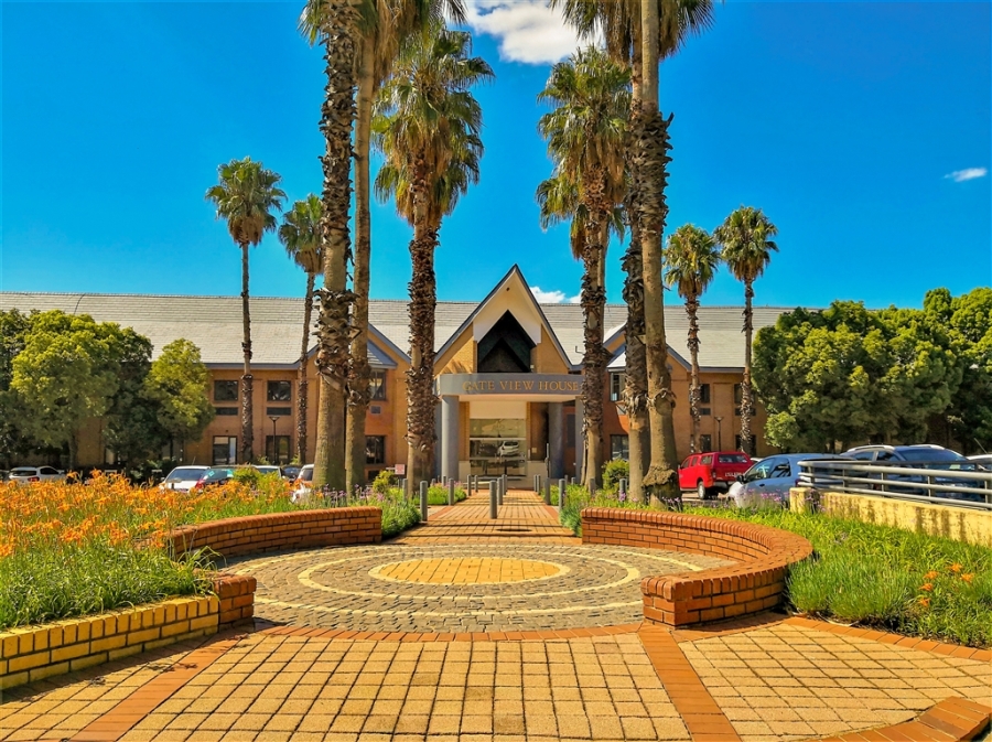 To Let Commercial Property for Rent in Constantia Kloof Gauteng