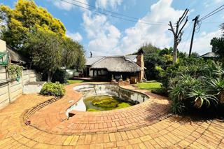 4 Bedroom Property for Sale in Verwoerdpark Gauteng
