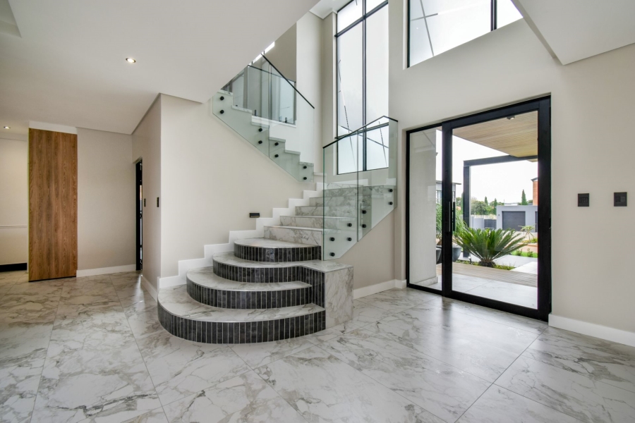 6 Bedroom Property for Sale in Midstream Heights Gauteng