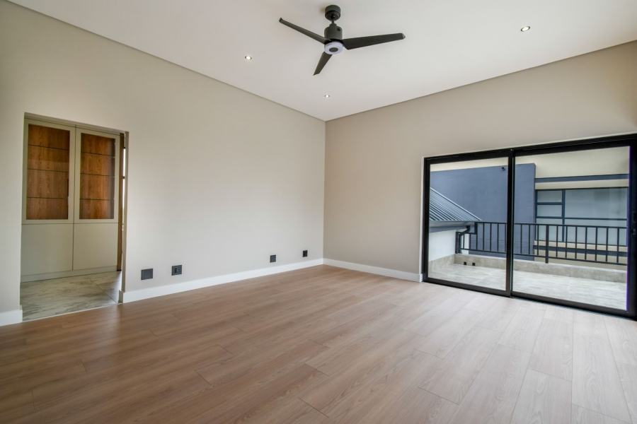 6 Bedroom Property for Sale in Midstream Heights Gauteng