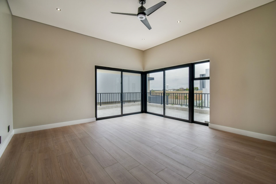 6 Bedroom Property for Sale in Midstream Heights Gauteng