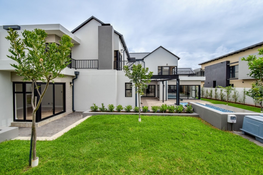 6 Bedroom Property for Sale in Midstream Heights Gauteng