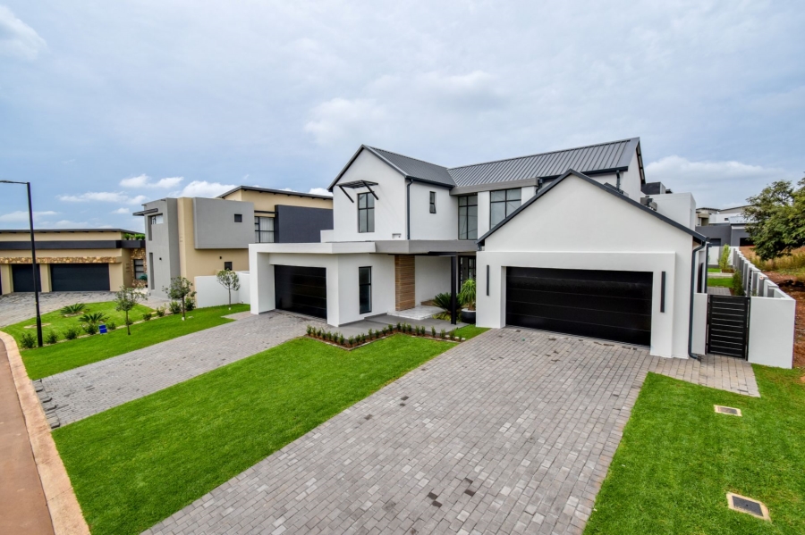6 Bedroom Property for Sale in Midstream Heights Gauteng