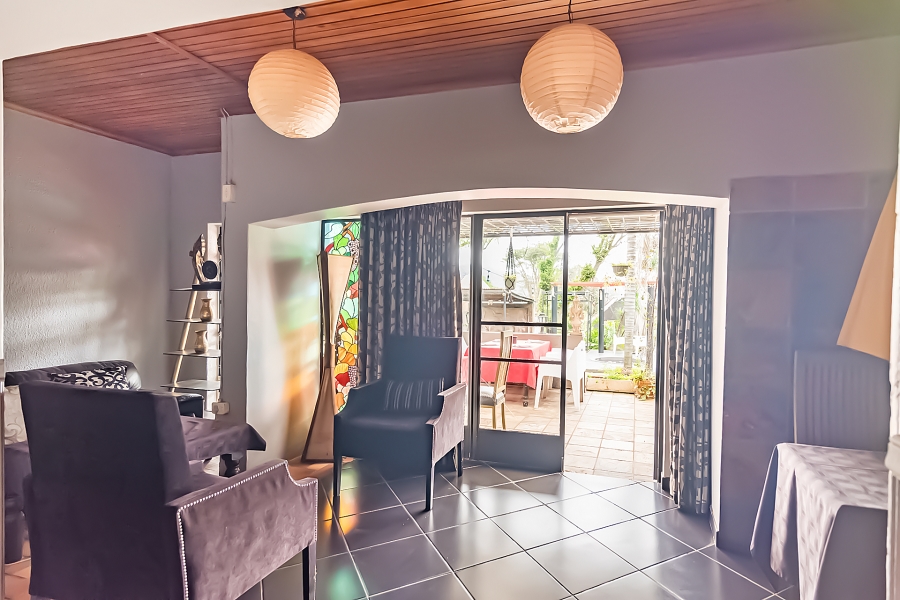 8 Bedroom Property for Sale in Lanseria Gauteng