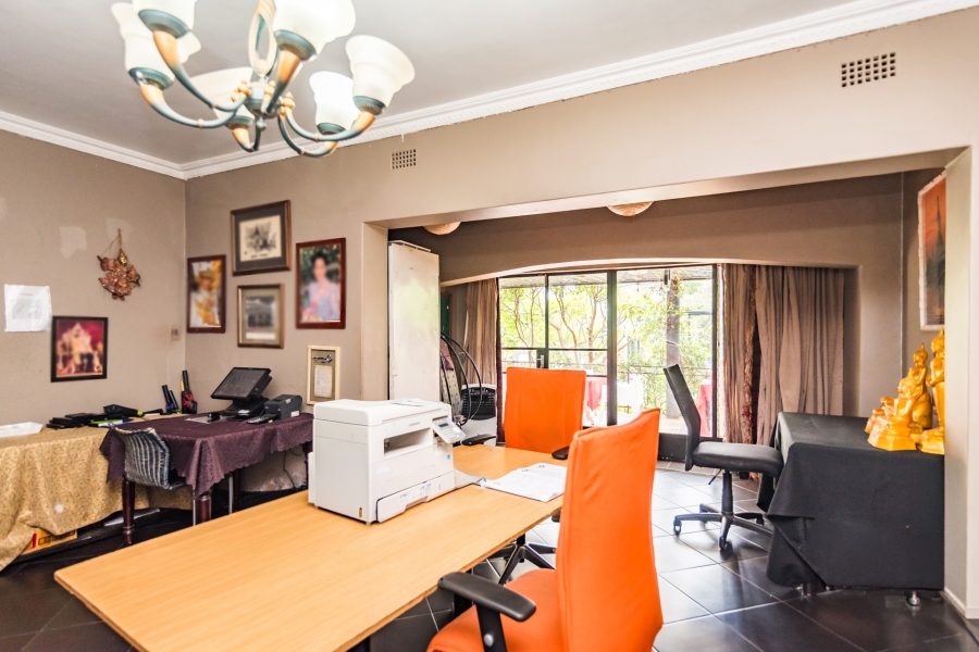 8 Bedroom Property for Sale in Lanseria Gauteng