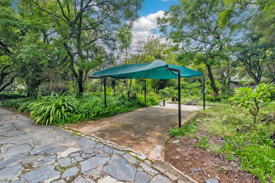8 Bedroom Property for Sale in Lanseria Gauteng
