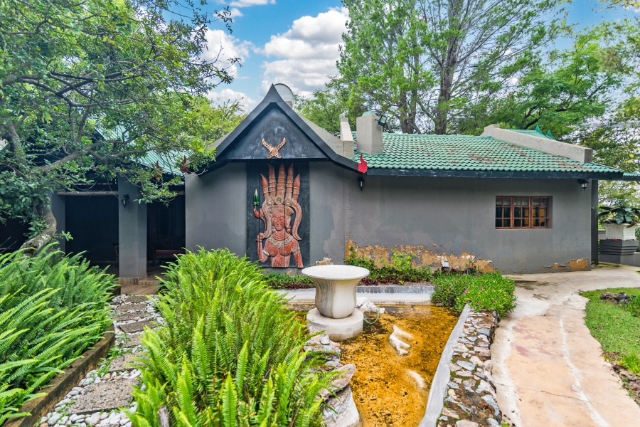 8 Bedroom Property for Sale in Lanseria Gauteng