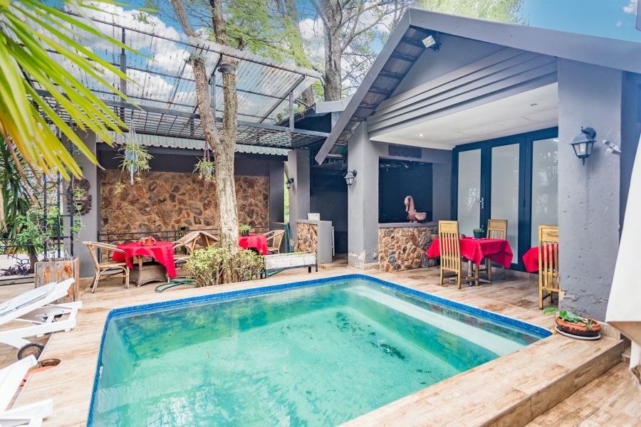 8 Bedroom Property for Sale in Lanseria Gauteng