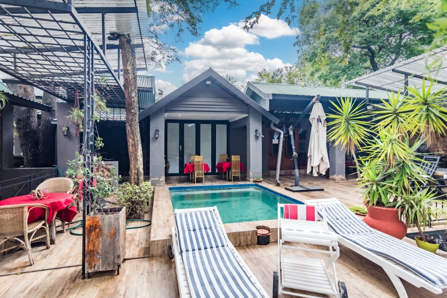 8 Bedroom Property for Sale in Lanseria Gauteng