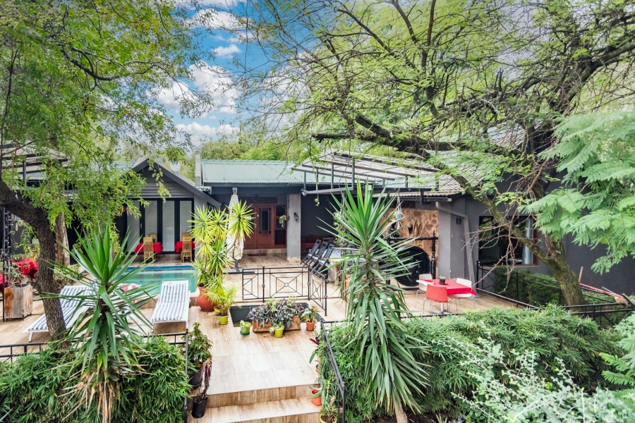 8 Bedroom Property for Sale in Lanseria Gauteng