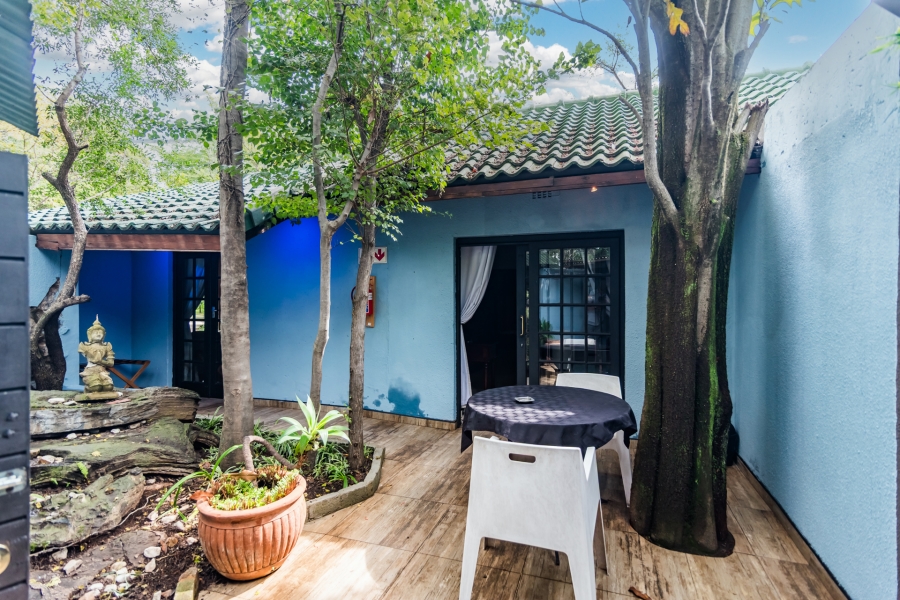 8 Bedroom Property for Sale in Lanseria Gauteng