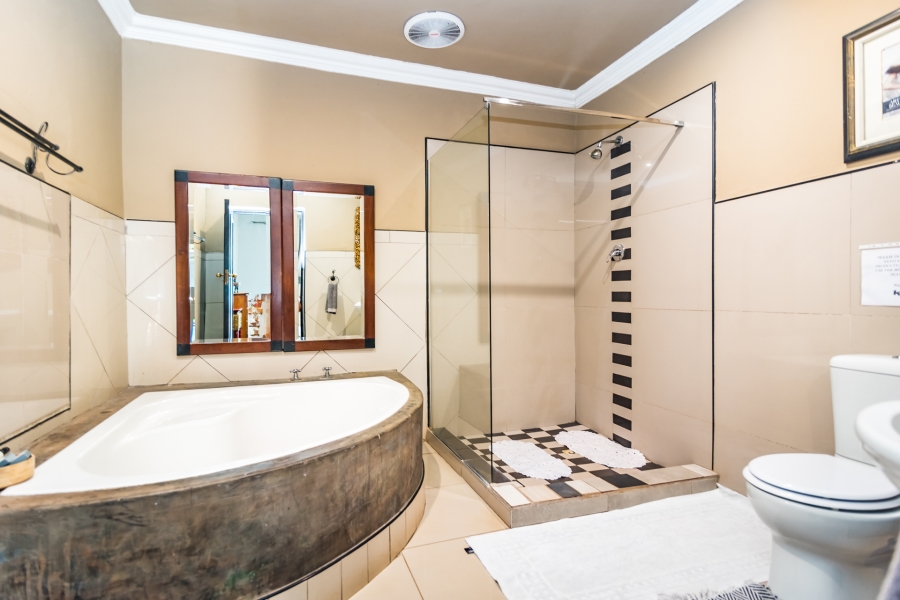 8 Bedroom Property for Sale in Lanseria Gauteng