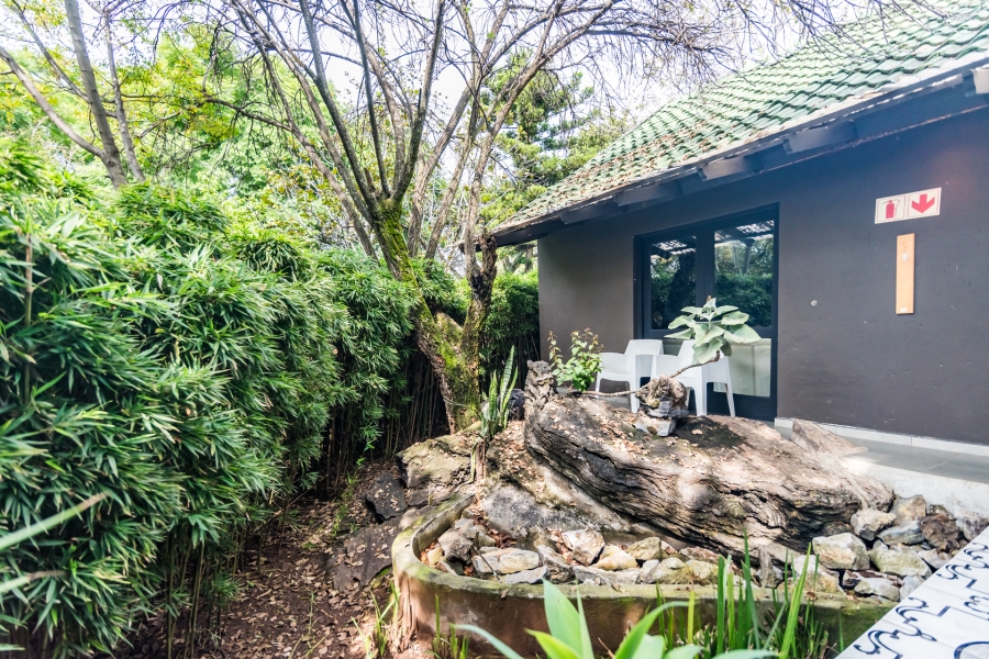 8 Bedroom Property for Sale in Lanseria Gauteng