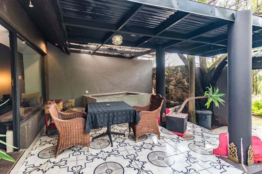 8 Bedroom Property for Sale in Lanseria Gauteng