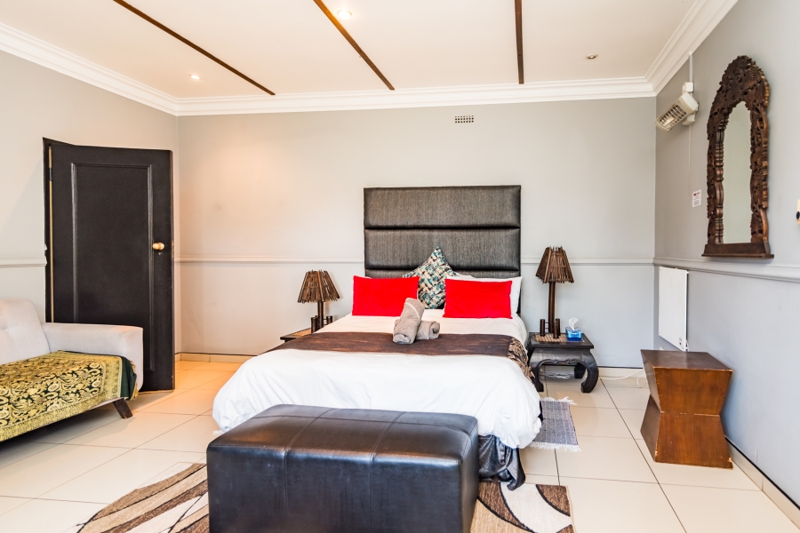 8 Bedroom Property for Sale in Lanseria Gauteng