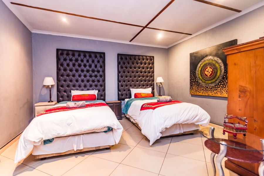 8 Bedroom Property for Sale in Lanseria Gauteng