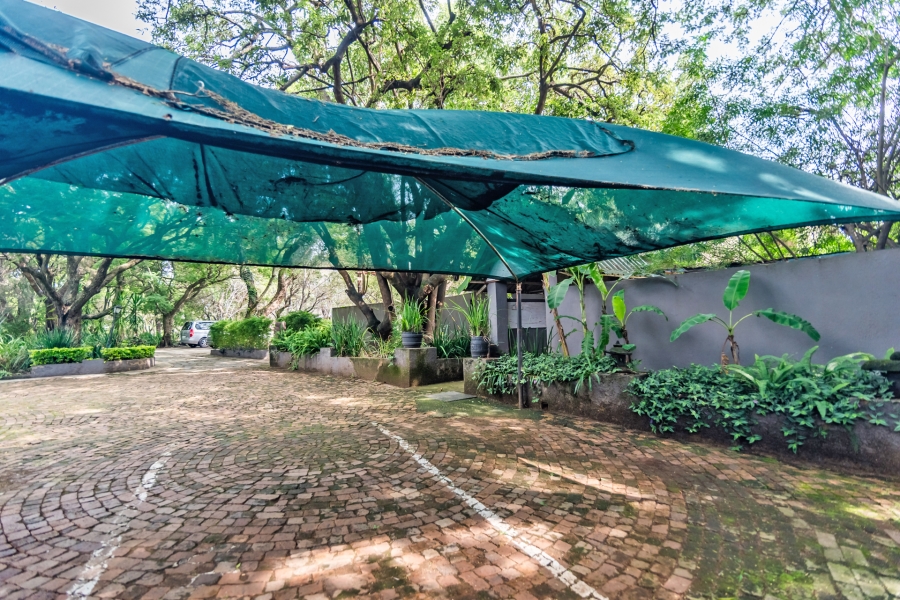 8 Bedroom Property for Sale in Lanseria Gauteng