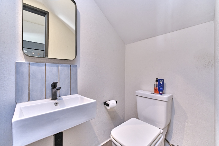 2 Bedroom Property for Sale in Sandown Gauteng