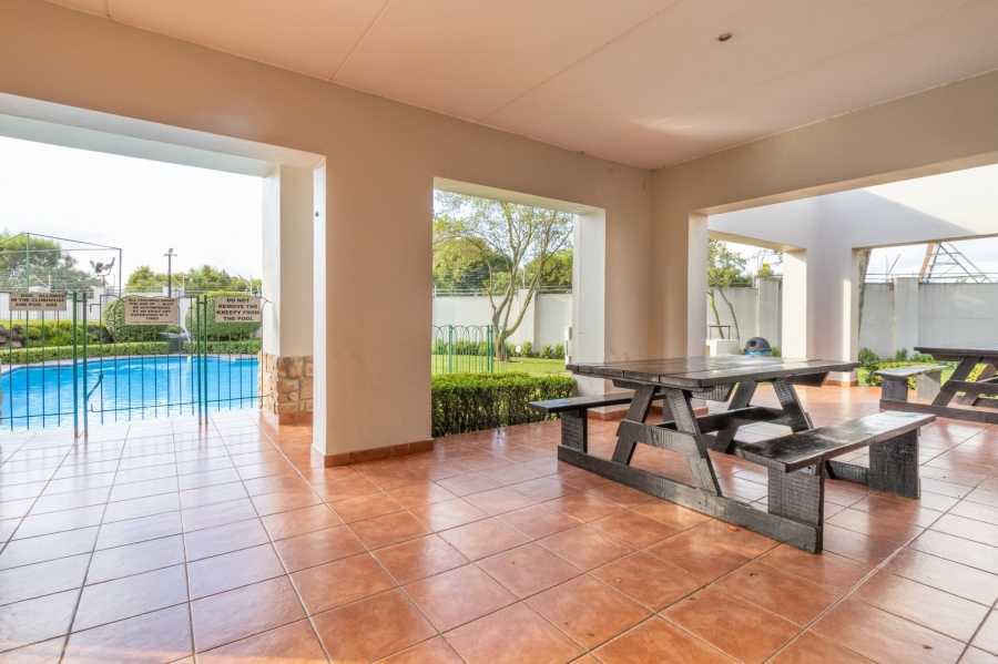 2 Bedroom Property for Sale in Paulshof Gauteng