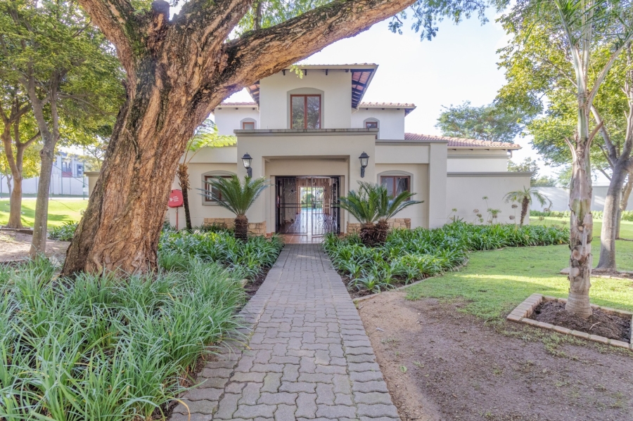 2 Bedroom Property for Sale in Paulshof Gauteng