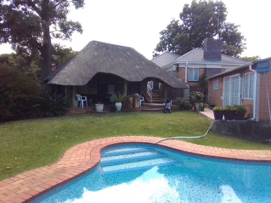 3 Bedroom Property for Sale in Linmeyer Gauteng