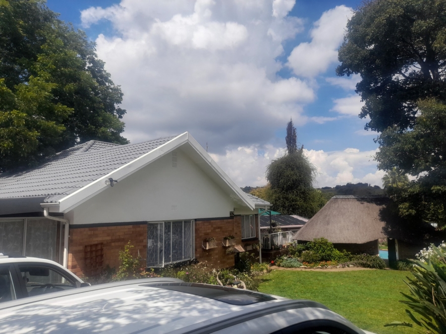 3 Bedroom Property for Sale in Linmeyer Gauteng
