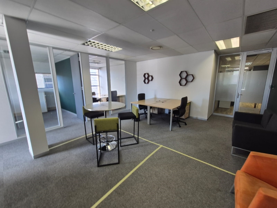 To Let Commercial Property for Rent in Die Hoewes Gauteng
