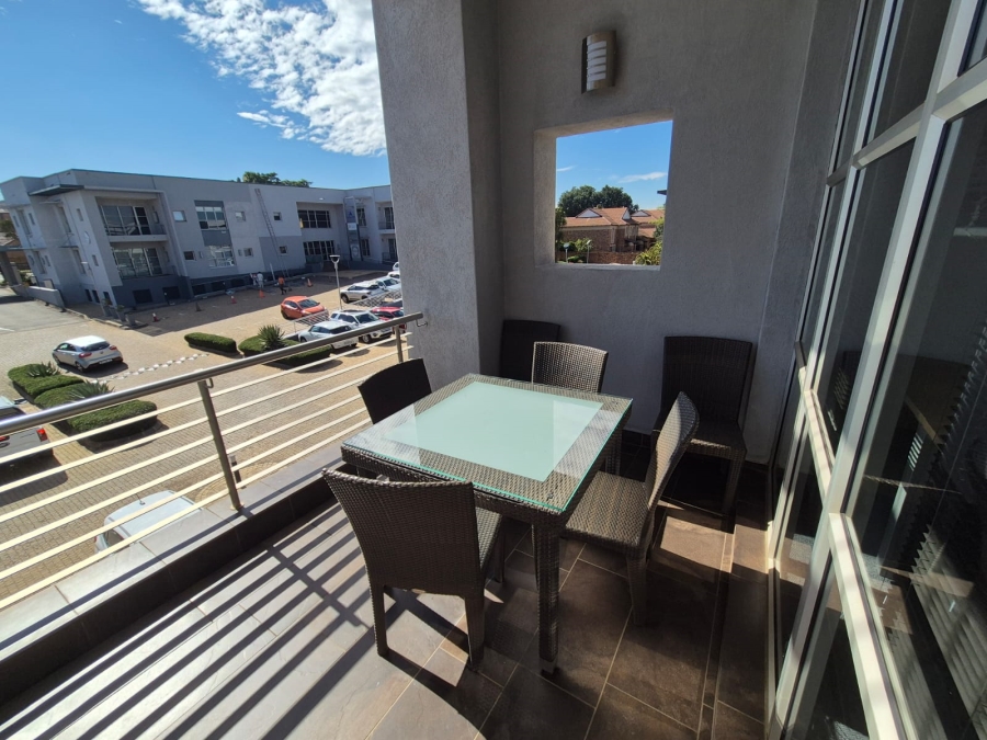 To Let Commercial Property for Rent in Die Hoewes Gauteng