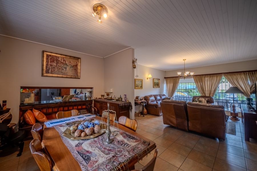 3 Bedroom Property for Sale in Garsfontein Gauteng