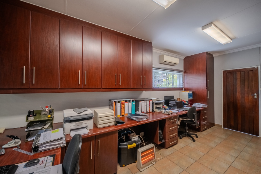 3 Bedroom Property for Sale in Garsfontein Gauteng