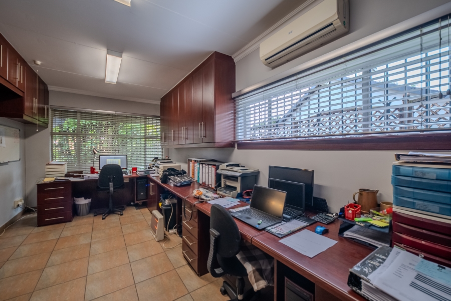 3 Bedroom Property for Sale in Garsfontein Gauteng