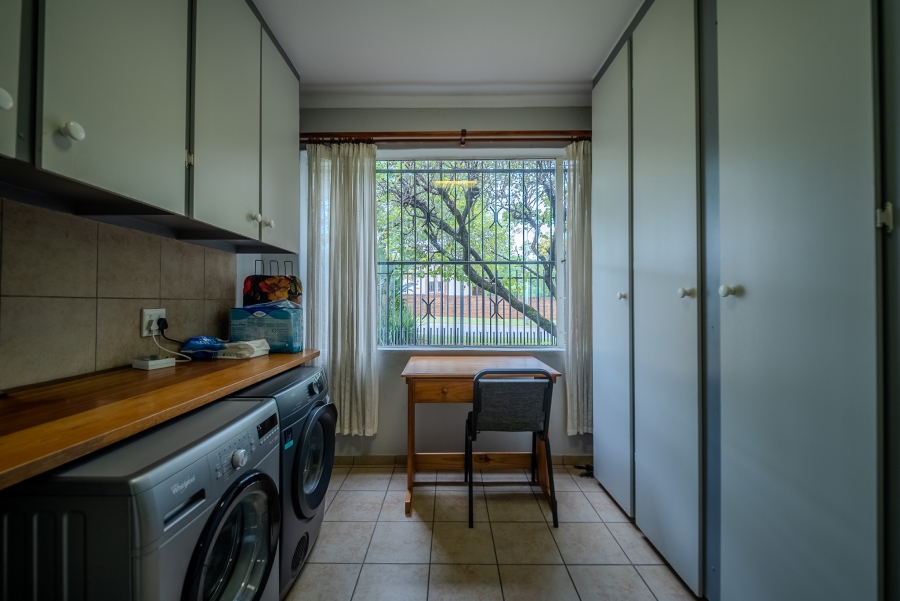3 Bedroom Property for Sale in Garsfontein Gauteng