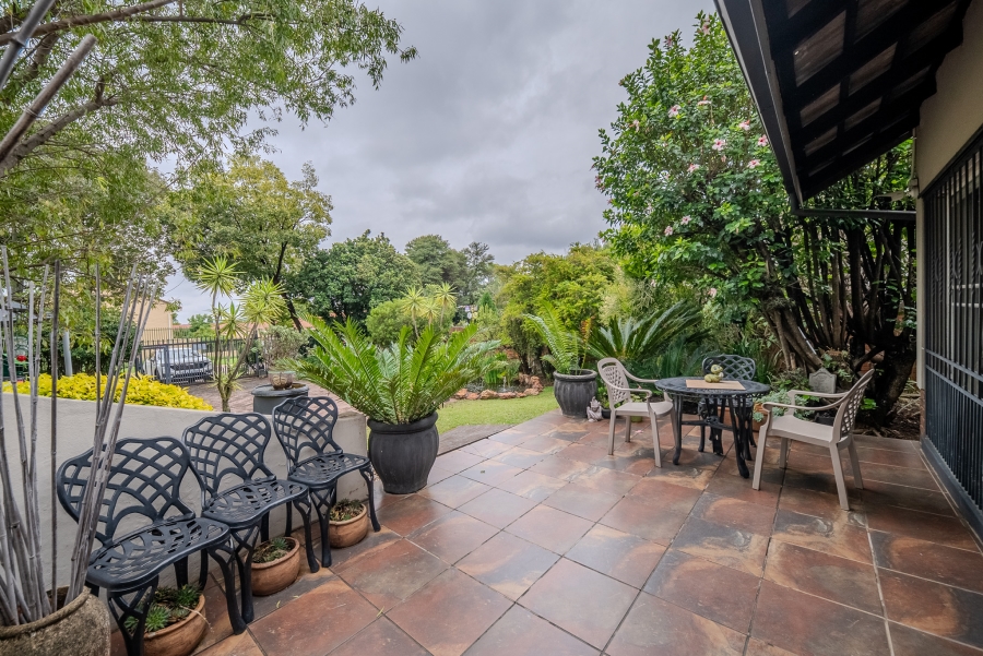 3 Bedroom Property for Sale in Garsfontein Gauteng