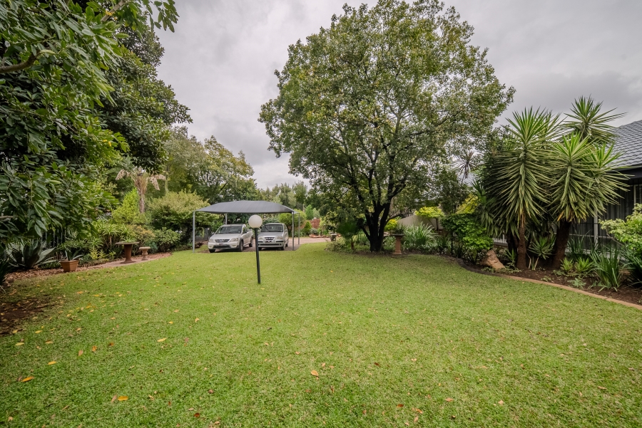 3 Bedroom Property for Sale in Garsfontein Gauteng
