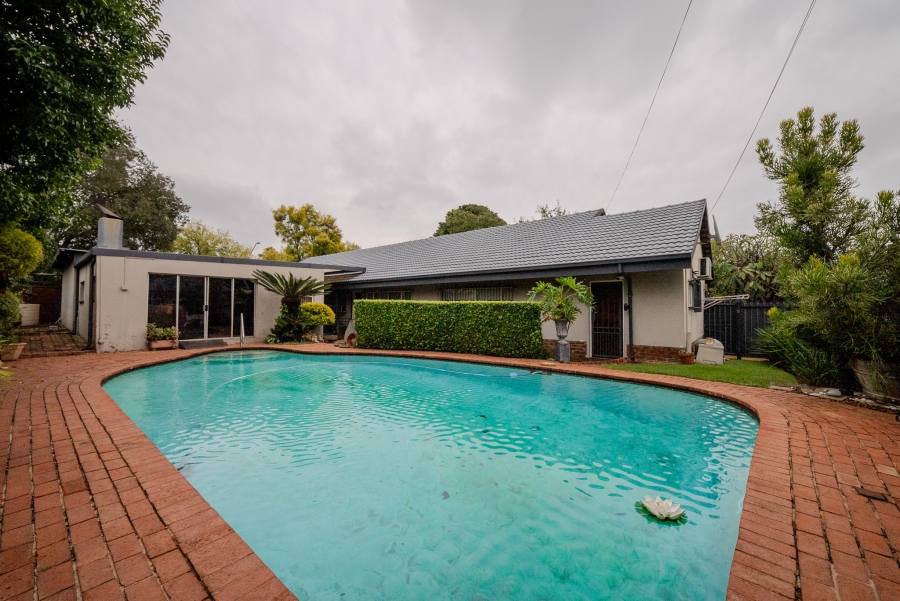 3 Bedroom Property for Sale in Garsfontein Gauteng