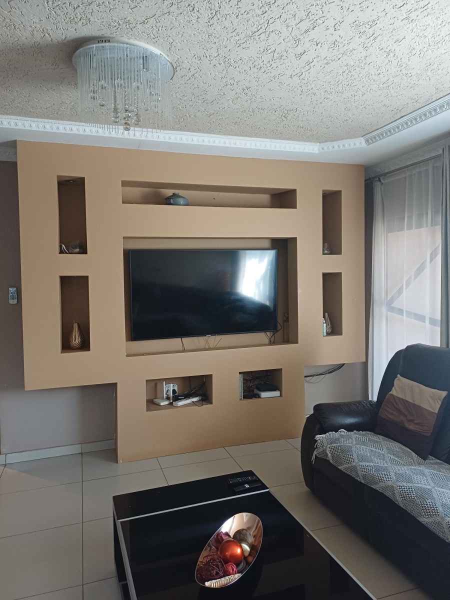 3 Bedroom Property for Sale in Vosloorus Ext 7 Gauteng