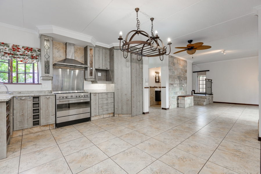 3 Bedroom Property for Sale in Broadacres Gauteng