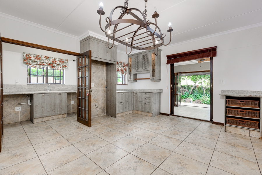 3 Bedroom Property for Sale in Broadacres Gauteng