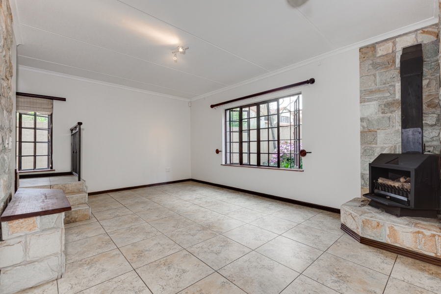 3 Bedroom Property for Sale in Broadacres Gauteng