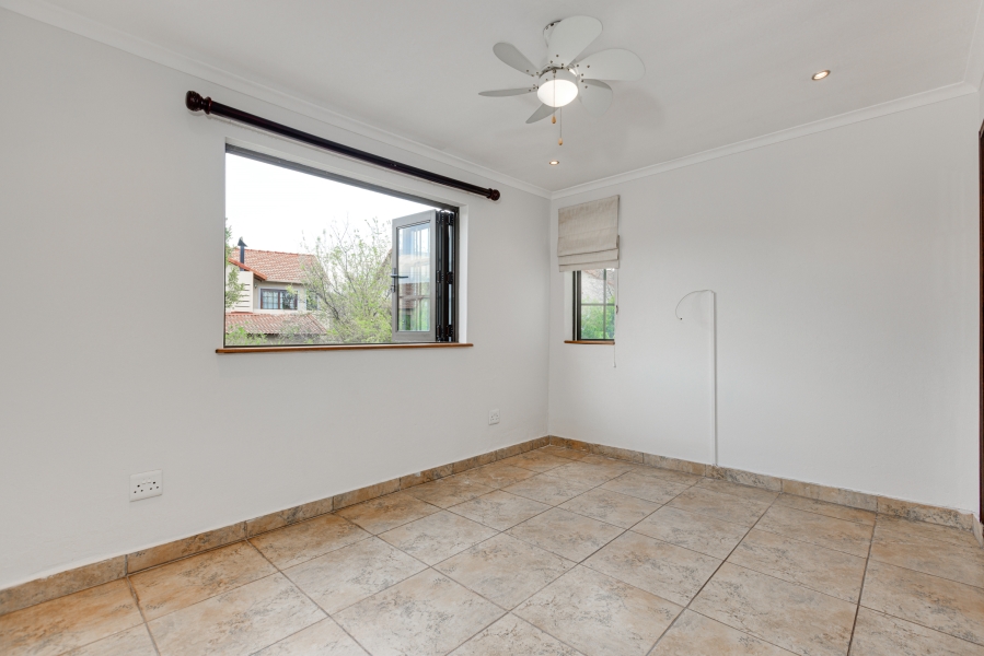 3 Bedroom Property for Sale in Broadacres Gauteng