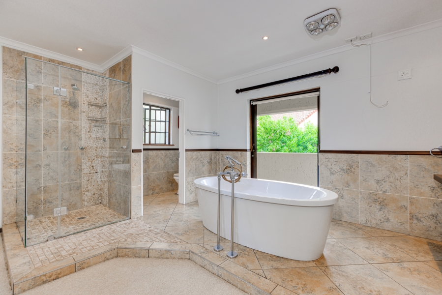 3 Bedroom Property for Sale in Broadacres Gauteng