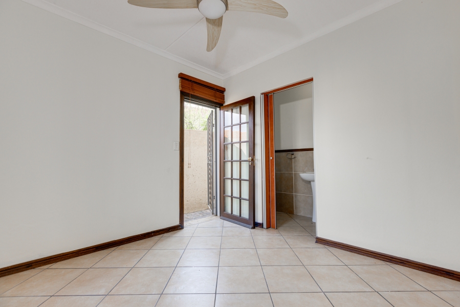 3 Bedroom Property for Sale in Broadacres Gauteng