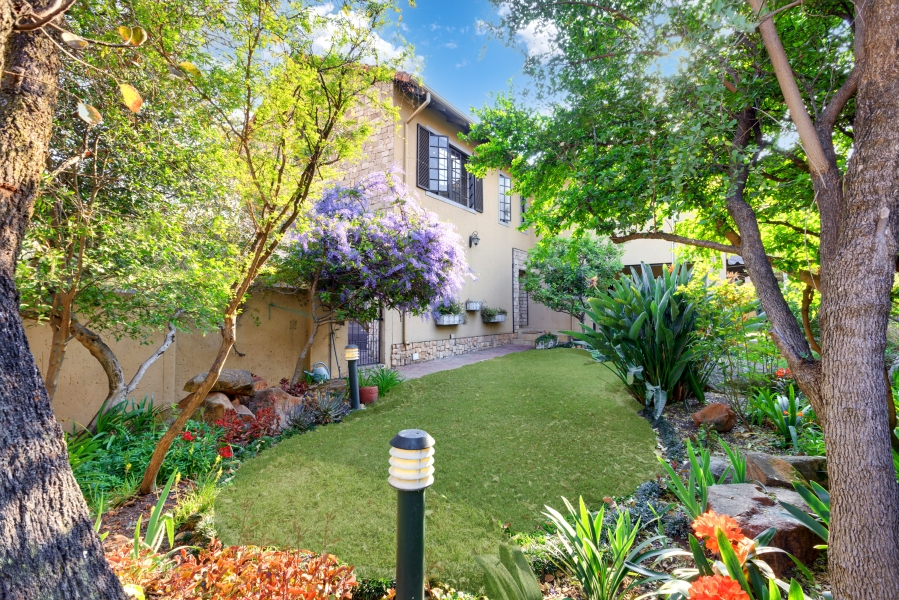 3 Bedroom Property for Sale in Broadacres Gauteng