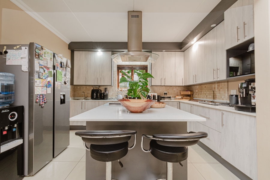 4 Bedroom Property for Sale in Craigavon Gauteng