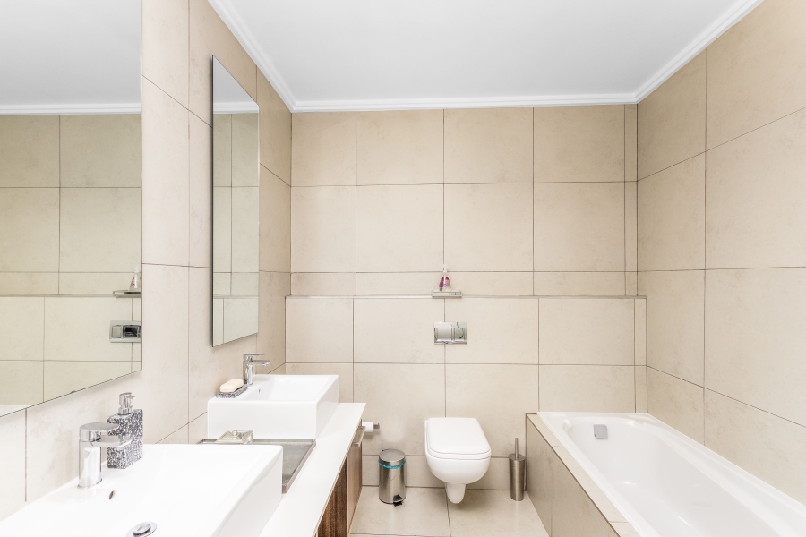 2 Bedroom Property for Sale in Atholl Gauteng