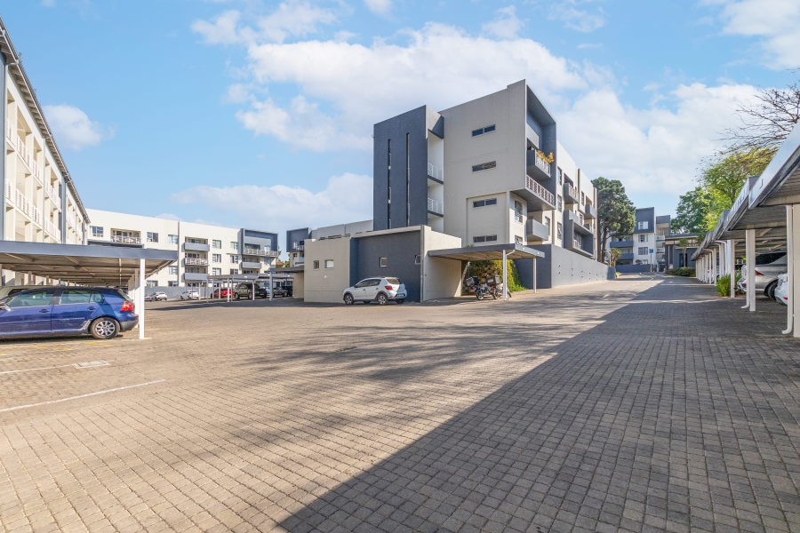 2 Bedroom Property for Sale in Atholl Gauteng