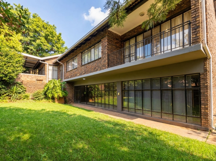 4 Bedroom Property for Sale in Waterkloof Ridge Gauteng