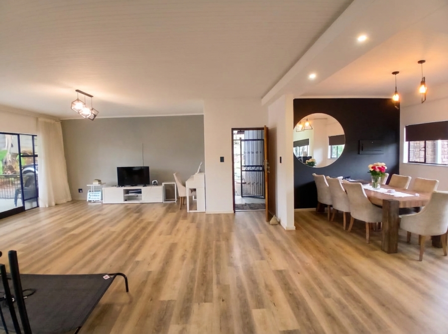 4 Bedroom Property for Sale in Waterkloof Ridge Gauteng