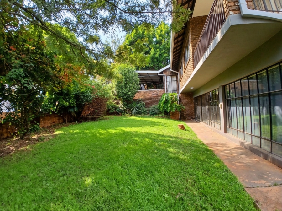 4 Bedroom Property for Sale in Waterkloof Ridge Gauteng